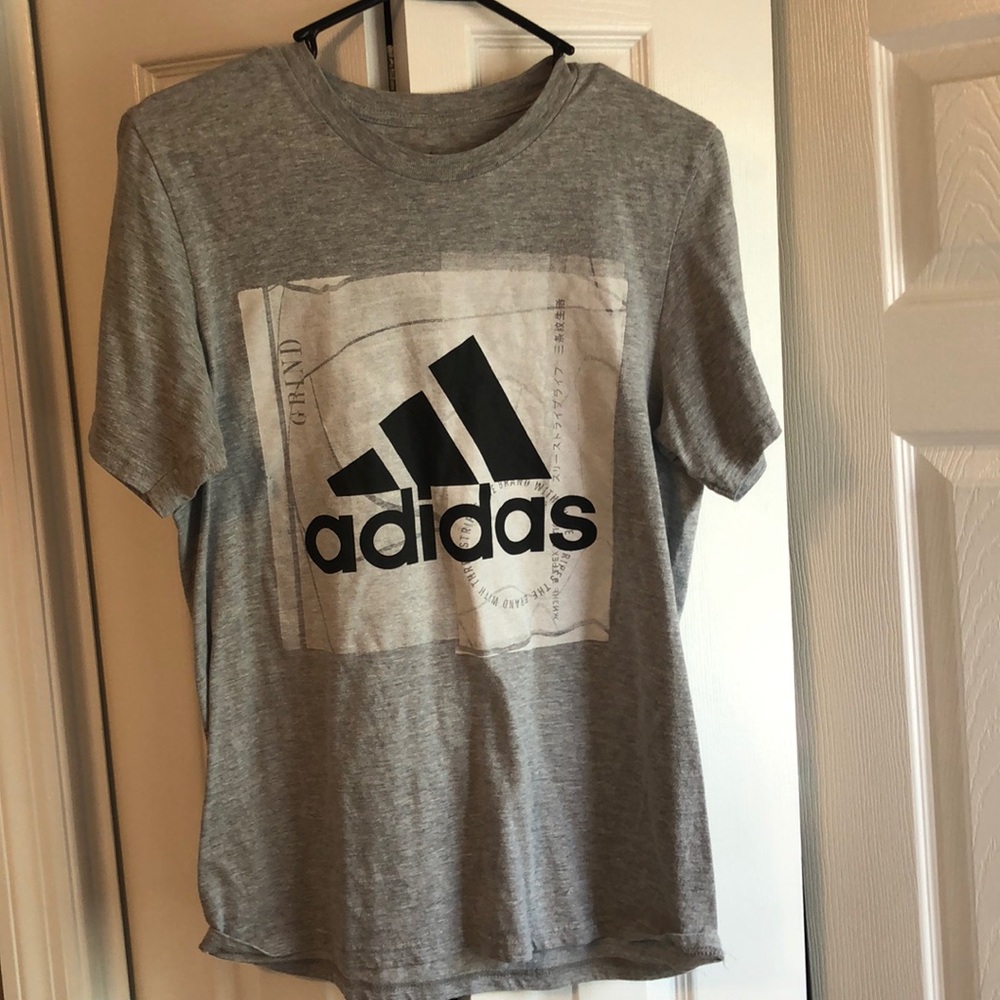 Men’s Adidas tshirt